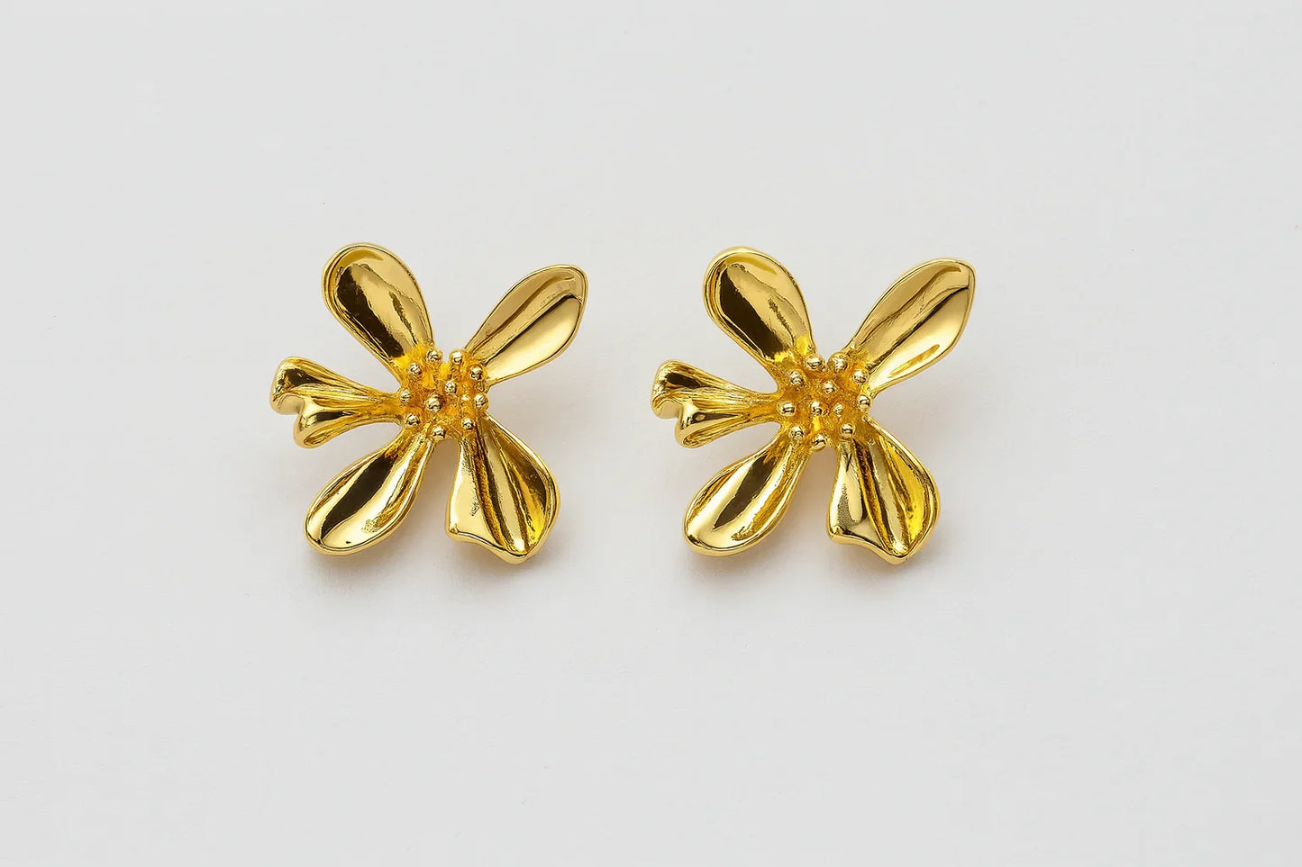 Golden Bloom Anti-Tarnish Floral Drop Earrings Women 1-Year Warranty | AURVIA