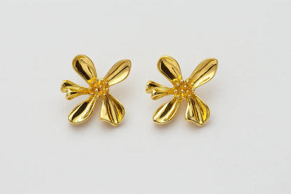 Golden Bloom Anti-Tarnish Floral Drop Earrings Women 1-Year Warranty | AURVIA